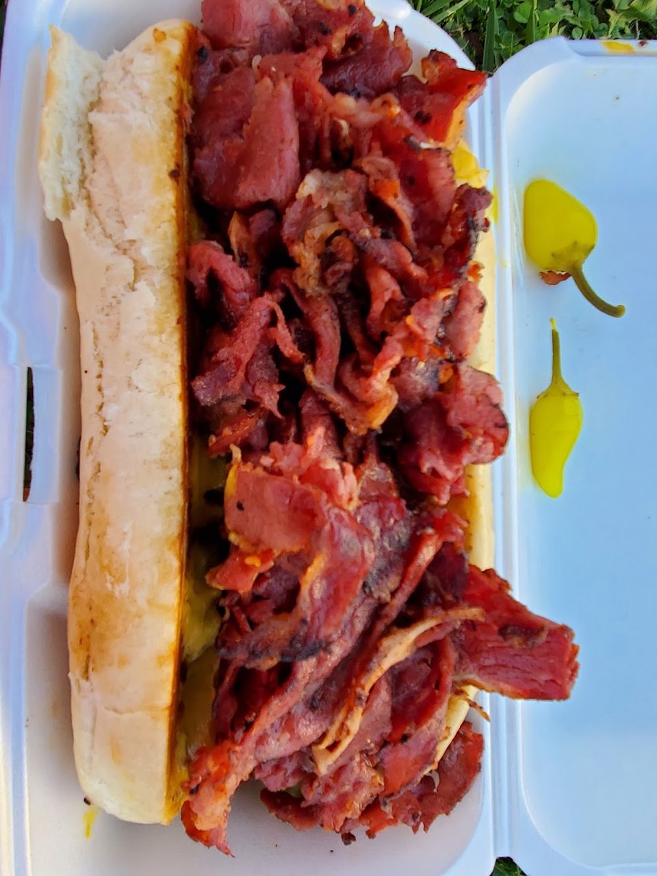 Pastrami Sandwich w Extra Pickles